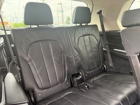 Used 2022 BMW X7 xDrive40i w/ Premium Package AWD/4WD image 30