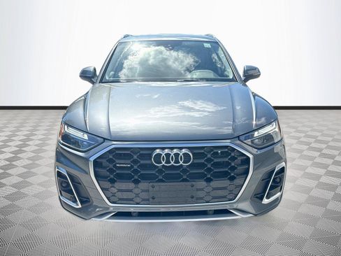 Used 2023 Audi Q5 2.0T Premium w/ Convenience Package AWD/4WD image 2
