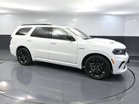 Used 2024 Dodge Durango R/T AWD/4WD image 4