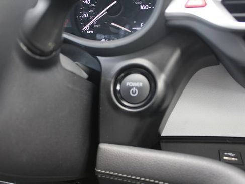 Certified 2026 Toyota Sienna LE FWD image 40