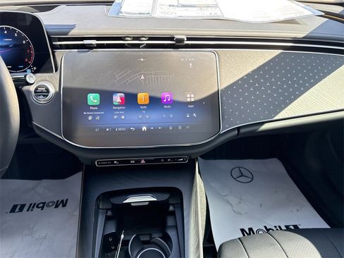 Certified 2025 Mercedes-Benz E 350 4MATIC Sedan image 32