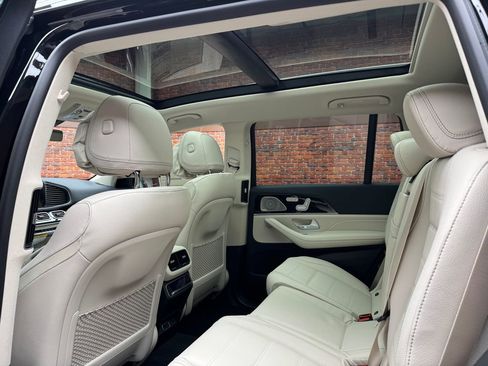 New 2026 Mercedes-Benz GLS 450 4MATIC image 2