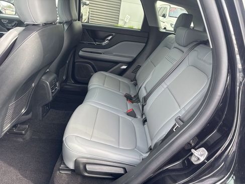 Used 2022 Lincoln Corsair AWD w/ Premium Package image 22