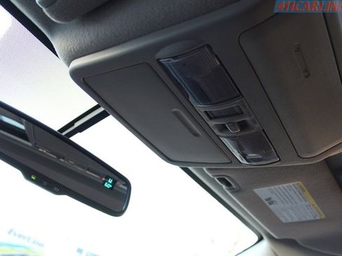 Used 2020 Nissan Frontier PRO-4X w/ Pro-4x Utility Package image 19