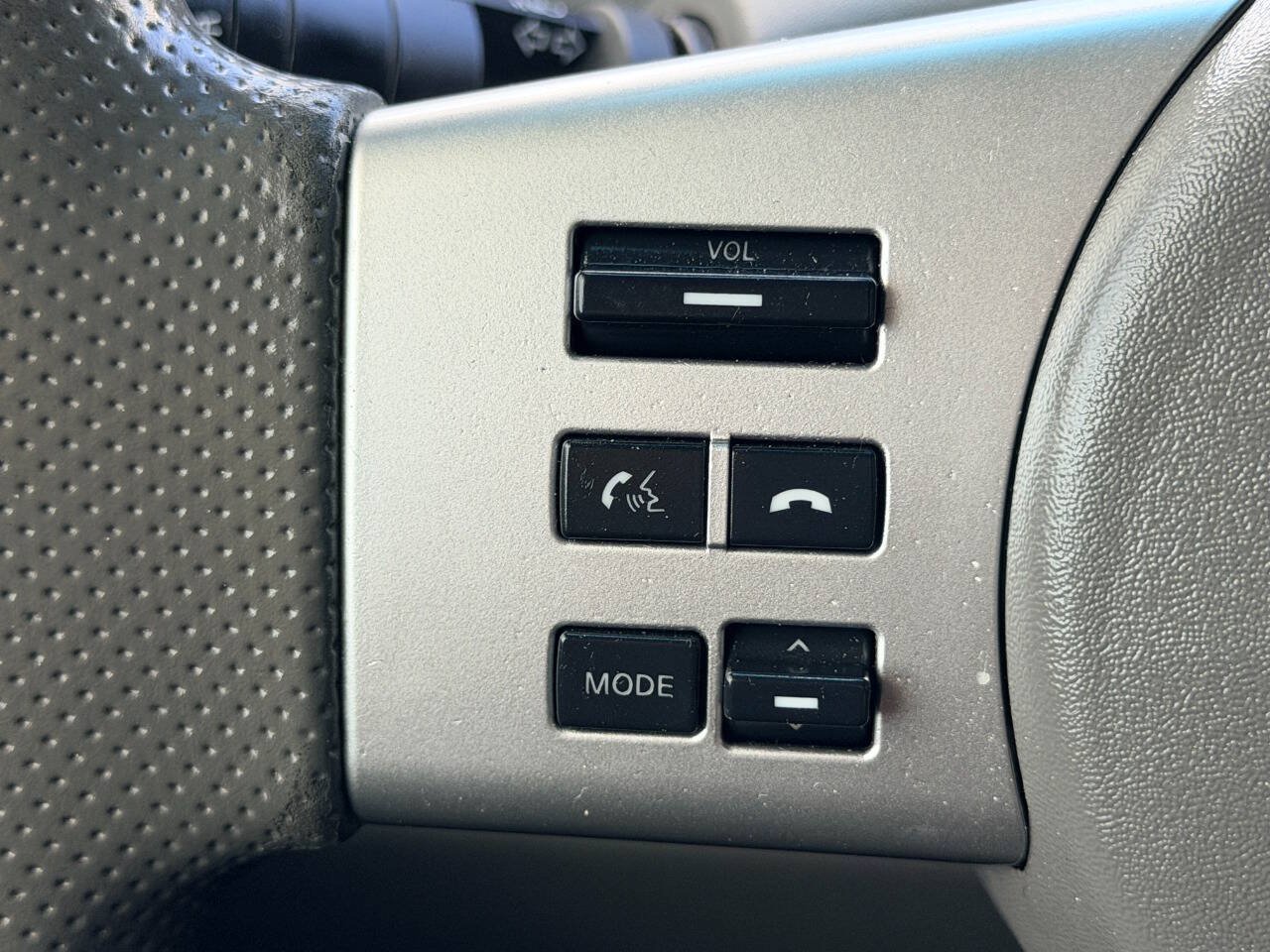 Used 2013 Nissan Frontier SV AWD/4WD image 33