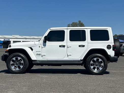 Used 2021 Jeep Wrangler Unlimited Sahara AWD/4WD image 6