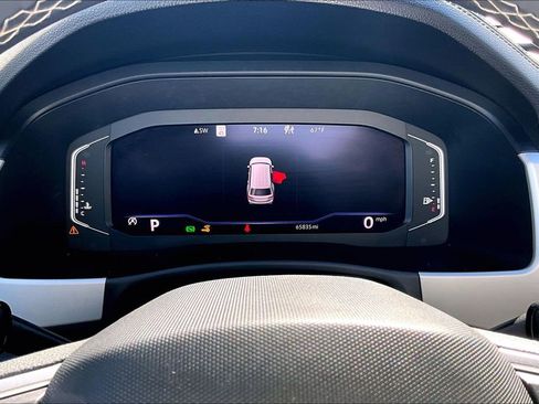 Used 2022 Volkswagen Atlas SEL image 13