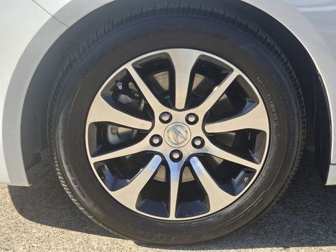 Used 2017 Acura TLX w/ Technology Package image 13