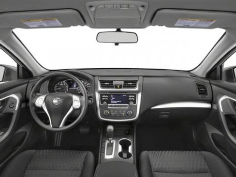 Used 2018 Nissan Altima 2.5 S w/ S Convenience Package image 5