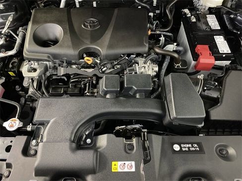 Used 2025 Toyota RAV4 LE image 34