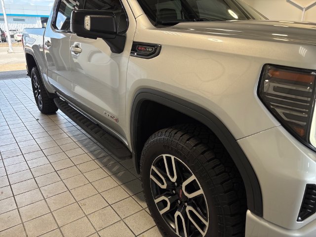 Used 2022 GMC Sierra 1500 AT4 w/ AT4 Premium Package AWD/4WD image 24