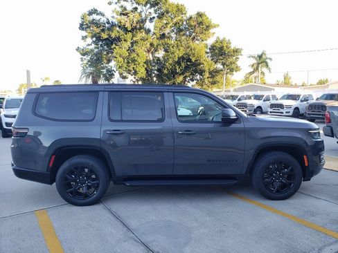 New 2025 Jeep Wagoneer Series II image 5