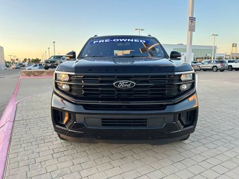 Used 2025 Ford Expedition Max Platinum w/ Stealth Appearance Package AWD/4WD image 2