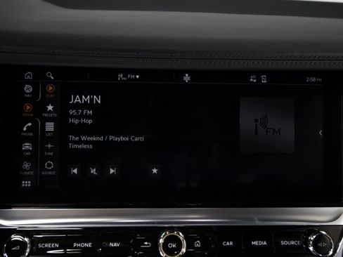 Used 2020 Bentley Continental GT V8 image 32