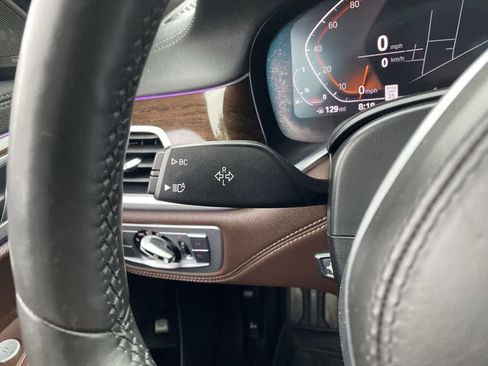 Used 2020 BMW 740i w/ M Sport Package RWD image 24
