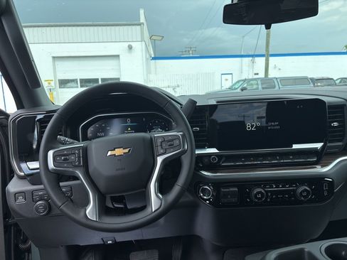 New 2026 Chevrolet Silverado 1500 LT image 12