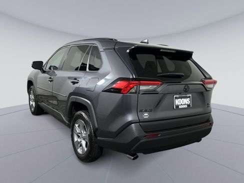 Used 2022 Toyota RAV4 XLE image 4