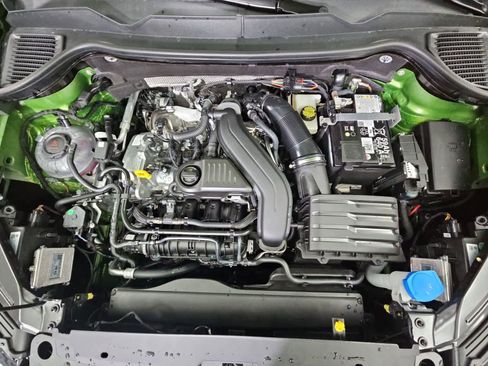 New 2026 Volkswagen Taos SE AWD/4WD image 14