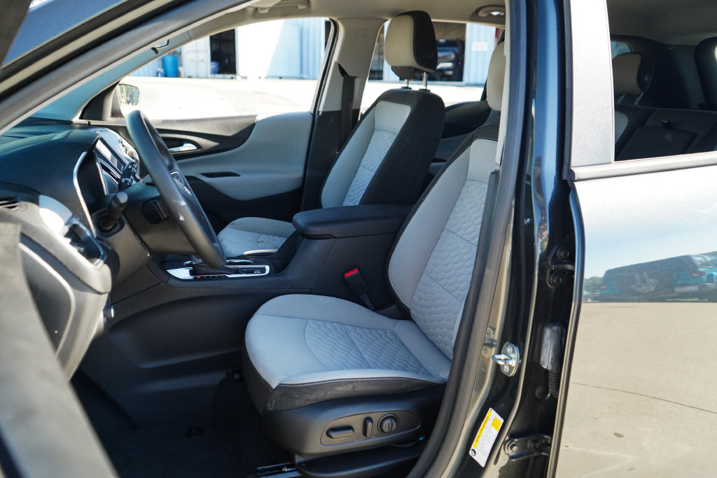 Used 2020 Chevrolet Equinox LS w/ LS Convenience Package FWD image 7