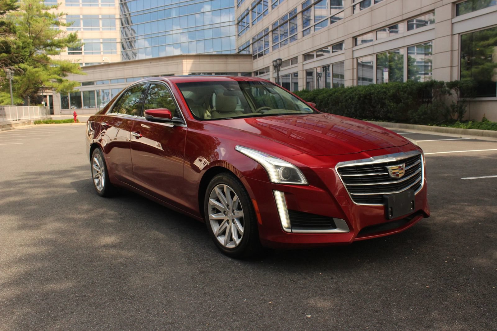 Used 2015 Cadillac CTS Luxury RWD image 1