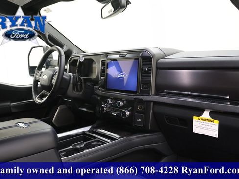 New 2026 Ford F250 Platinum w/ FX4 Off-Road Package image 16