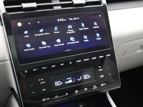 Used 2023 Hyundai Tucson Limited image 24