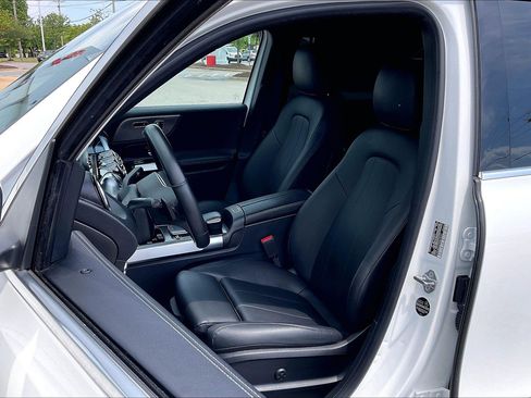 Used 2021 Mercedes-Benz GLB 250 image 29