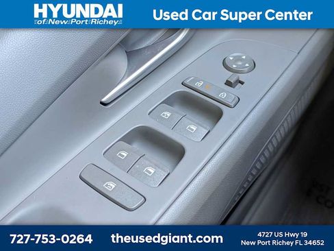 Used 2025 Hyundai Elantra Hybrid FWD image 26