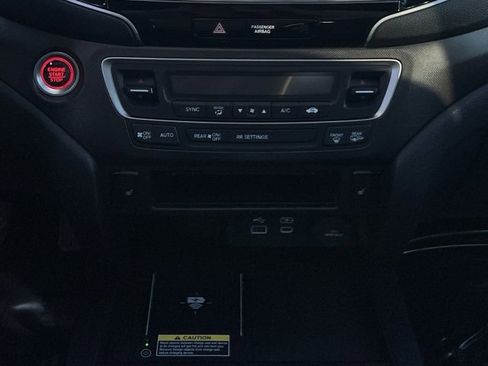 Certified 2025 Honda Passport TrailSport image 22