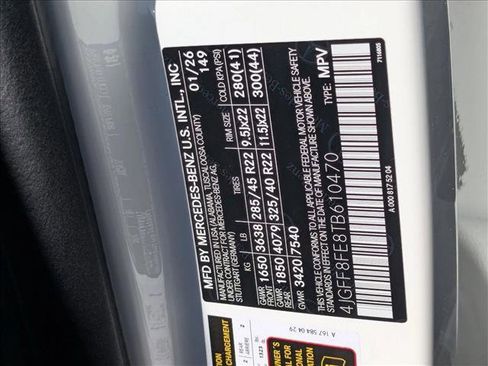 New 2026 Mercedes-Benz GLS 580 4MATIC image 18