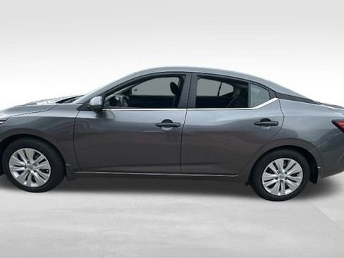 New 2025 Nissan Sentra S image 4