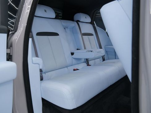 Used 2025 Rolls-Royce Cullinan AWD/4WD image 29