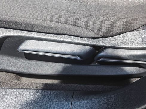 Certified 2025 Honda Accord LX image 22