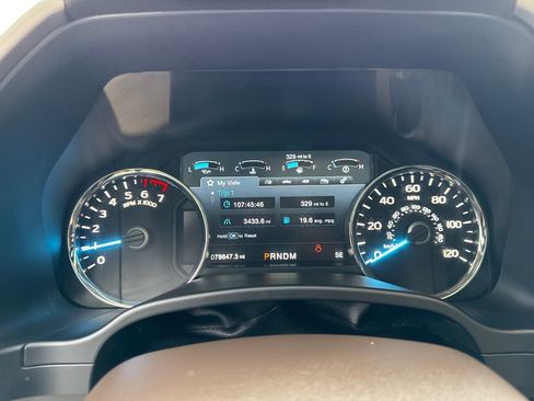 Used 2019 Ford F150 Lariat w/ Equipment Group 502A Luxury AWD/4WD image 30