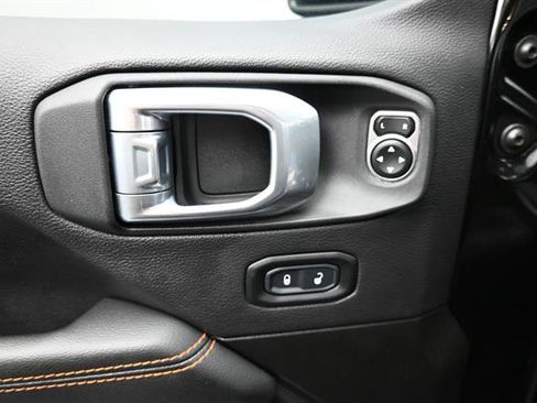 Used 2022 Jeep Gladiator Mojave w/ LED Lighting Group AWD/4WD image 7