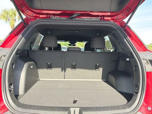 New 2026 Chevrolet Equinox LT w/ Safety and Technology Package FWD image 12