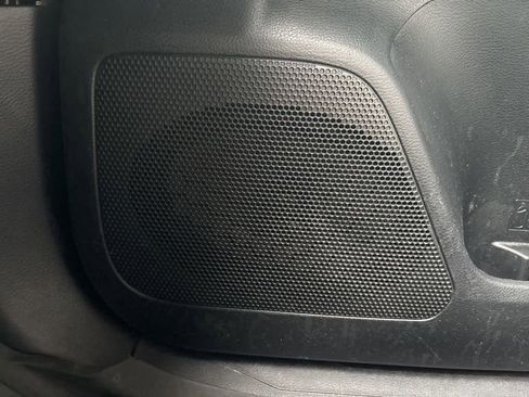 Used 2017 Toyota Tacoma SR5 image 29