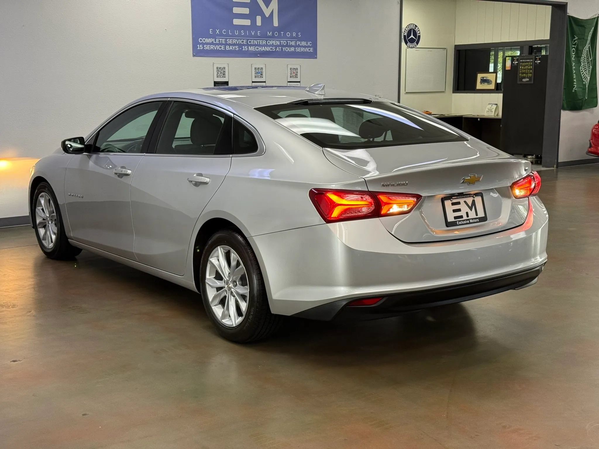 Used 2022 Chevrolet Malibu LT FWD image 5