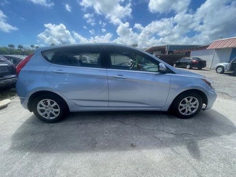Used 2013 Hyundai Accent GS image 4