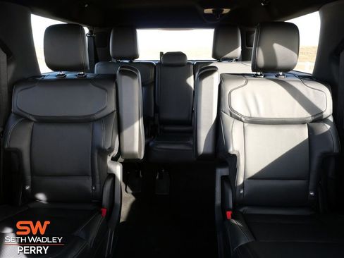 New 2025 Ford Expedition Max Platinum w/ Stealth Appearance Package image 26