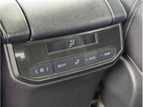 Used 2023 Toyota Highlander Limited AWD/4WD image 70