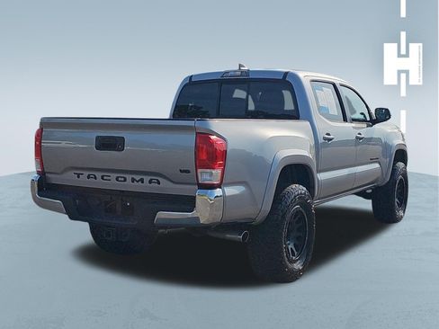 Used 2016 Toyota Tacoma SR5 w/ SR5 Appearance Package (SN) RWD image 4