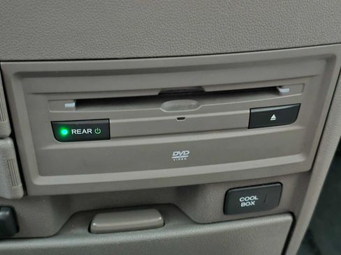 Used 2014 Honda Odyssey Touring image 17