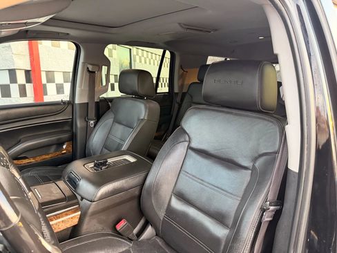 Used 2015 GMC Yukon Denali w/ Premium Package AWD/4WD image 14