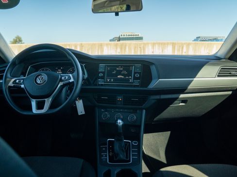 Used 2019 Volkswagen Jetta S w/ Driver Assistance Package FWD image 18