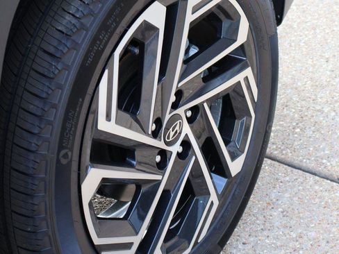 New 2026 Hyundai Tucson Limited image 42