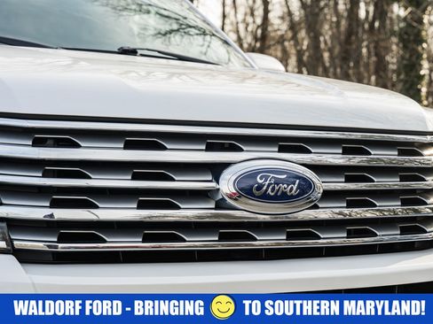 Used 2019 Ford Expedition Limited w/ Equipment Group 301A image 14