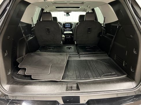 Certified 2019 Chevrolet Traverse Premier w/ Redline Edition image 11