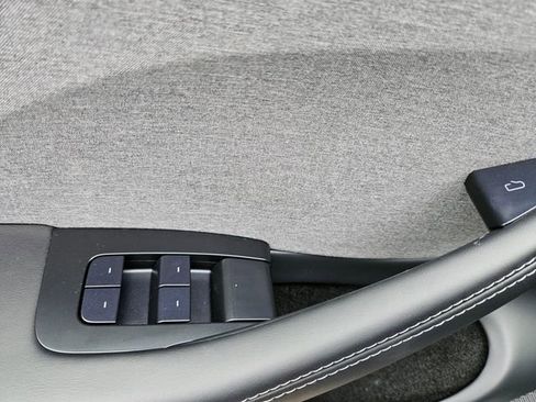 Used 2025 Tesla Model 3 Long Range RWD image 27