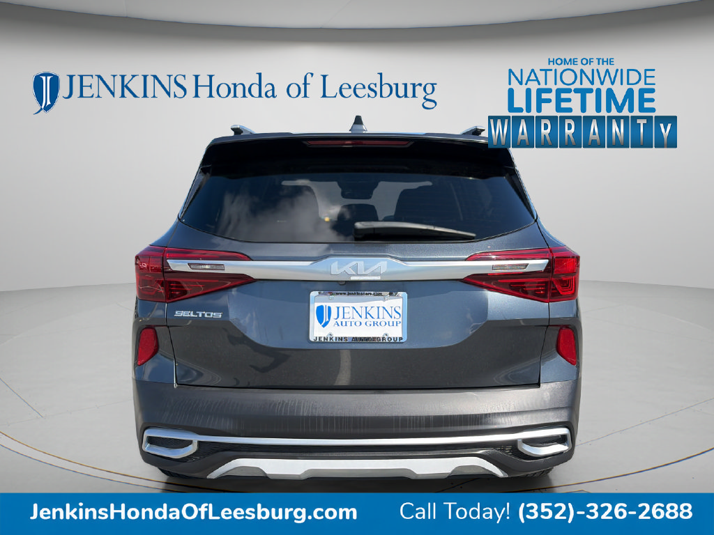 Used 2023 Kia Seltos S w/ Navigation Package FWD image 4